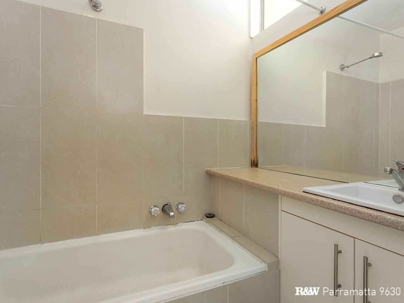 Studio For Lease 15/35 Campbell Street Parramatta