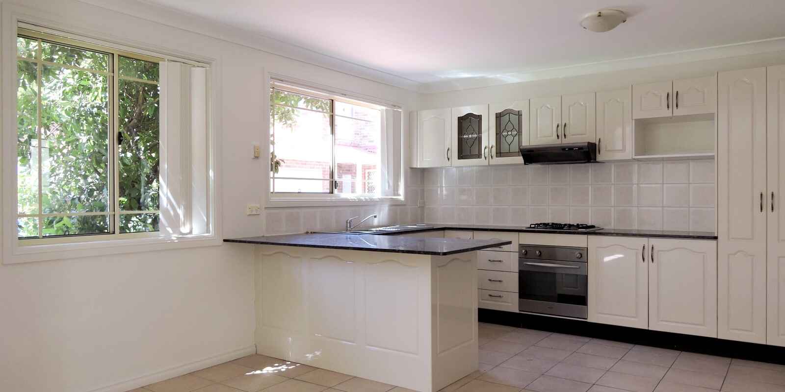 3/3 Pine Lane Rydalmere 3/3 Pine Lane Rydalmere