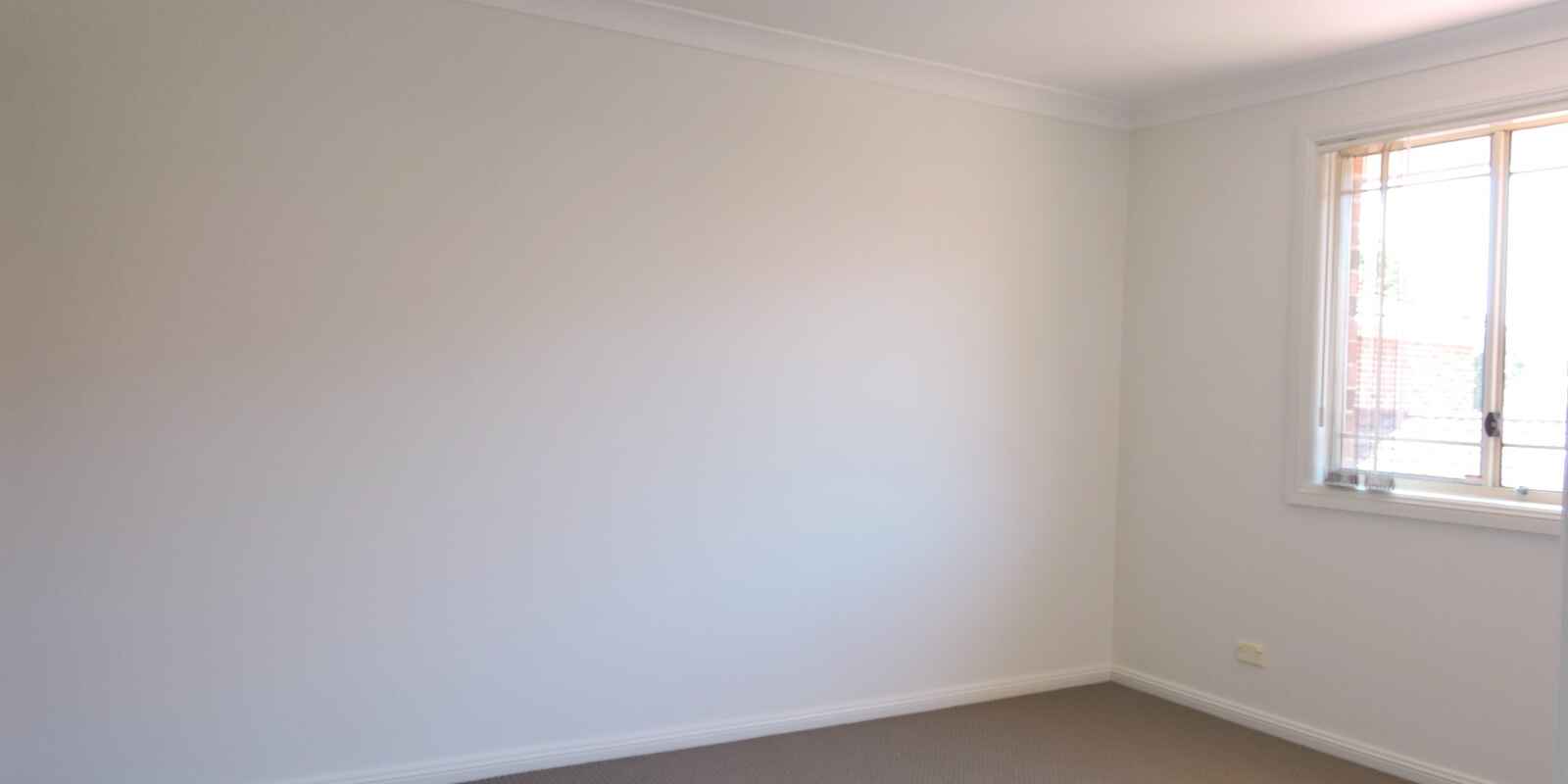 3/3 Pine Lane Rydalmere 3/3 Pine Lane Rydalmere