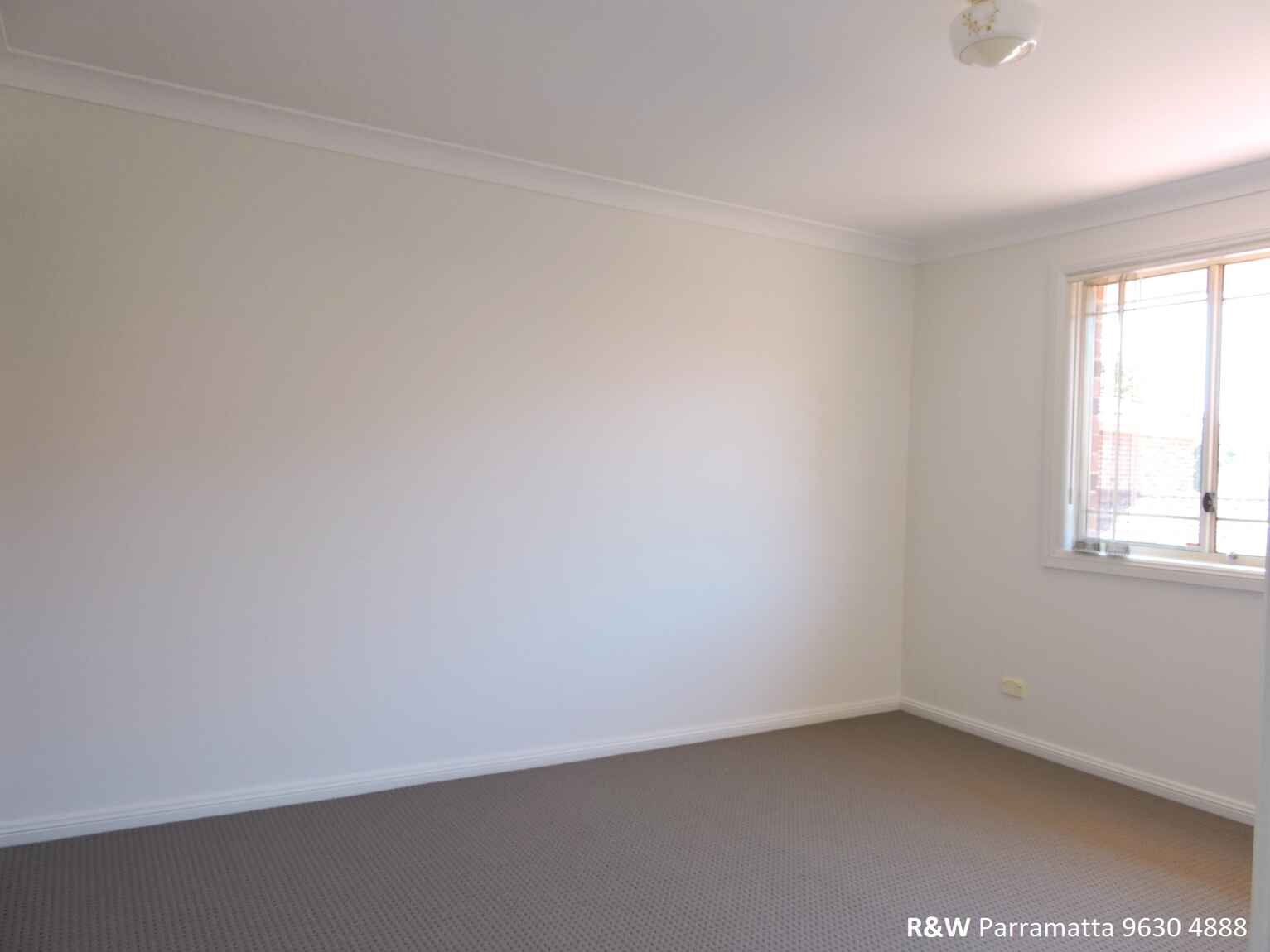 3/3 Pine Lane Rydalmere