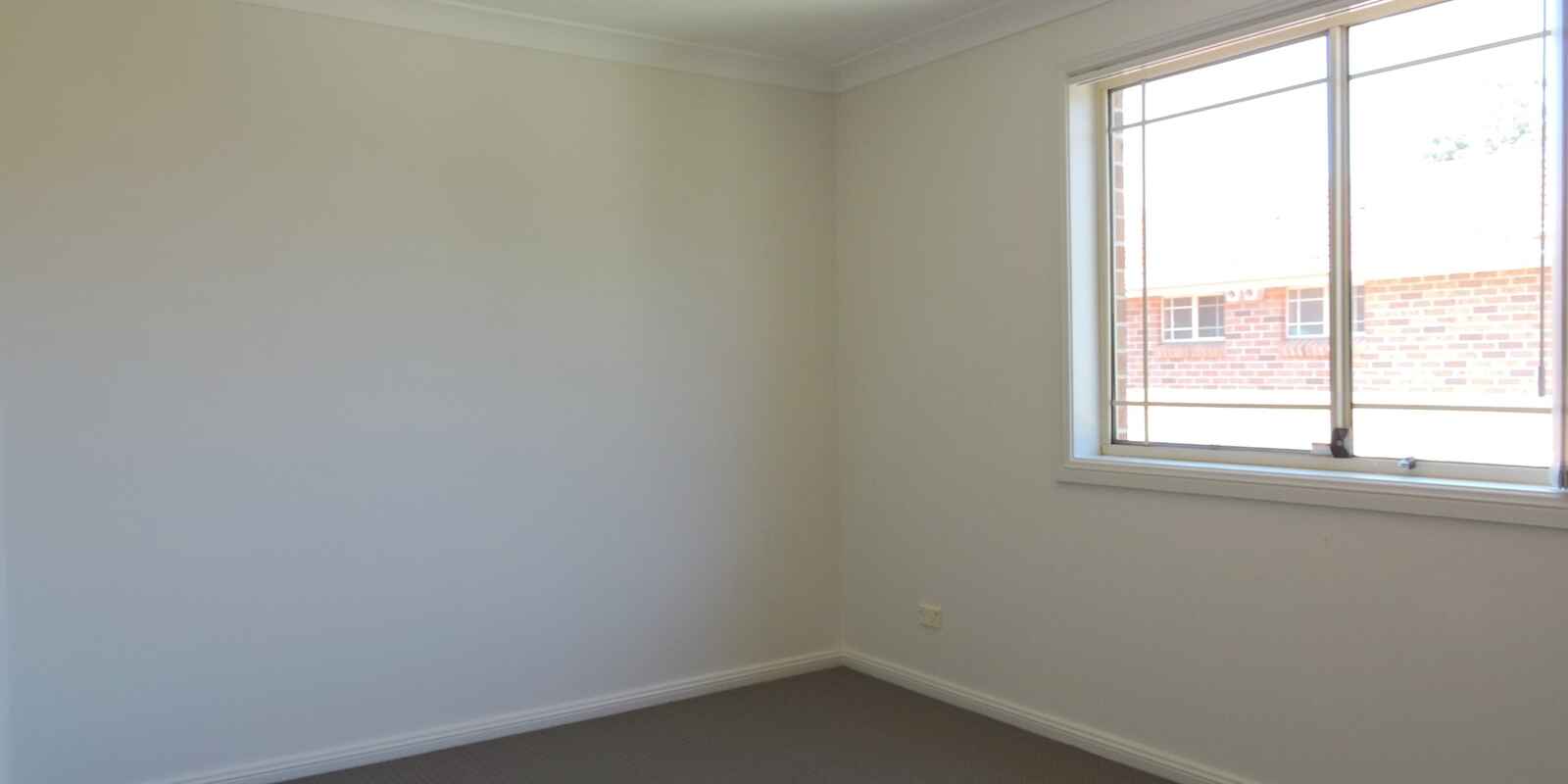3/3 Pine Lane Rydalmere 3/3 Pine Lane Rydalmere