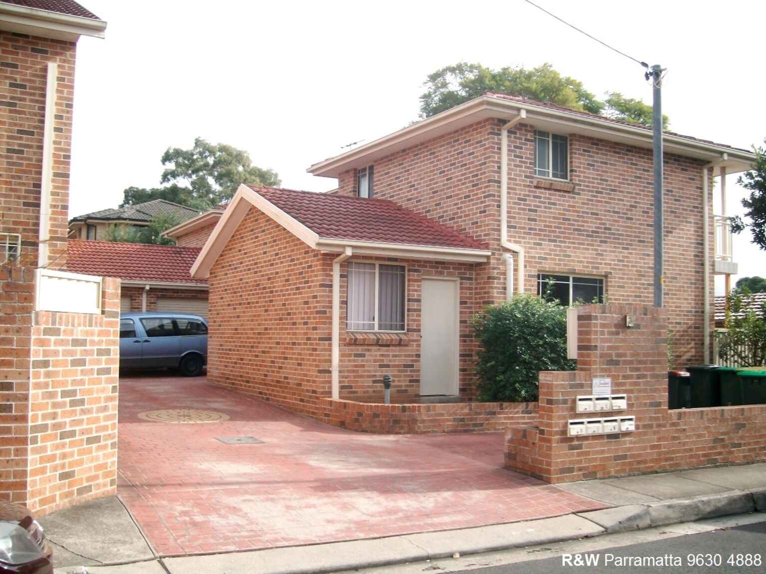 3/3 Pine Lane Rydalmere