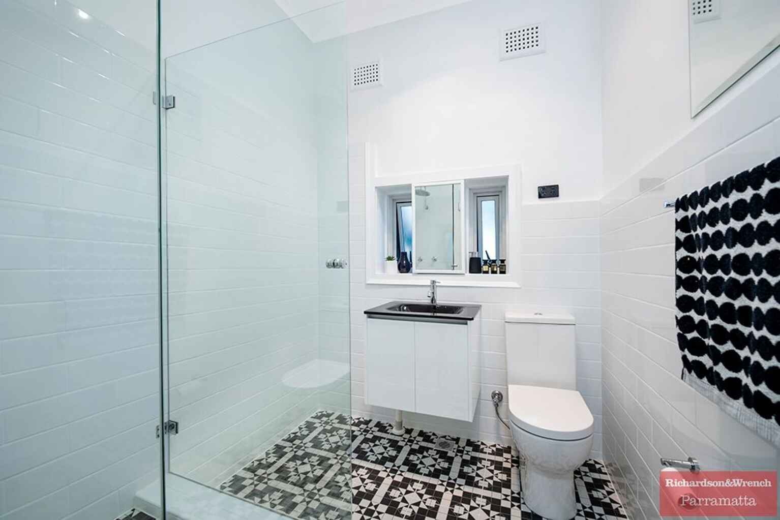 8 / 2 Croydon Avenue Croydon 8 / 2 Croydon Avenue Croydon