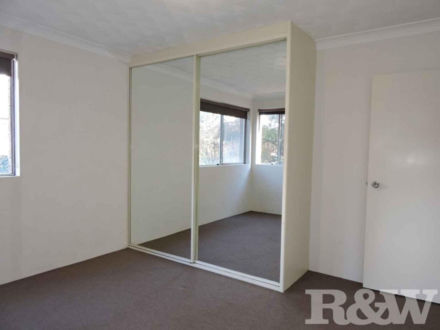 1/26 Sorrell Street Parramatta