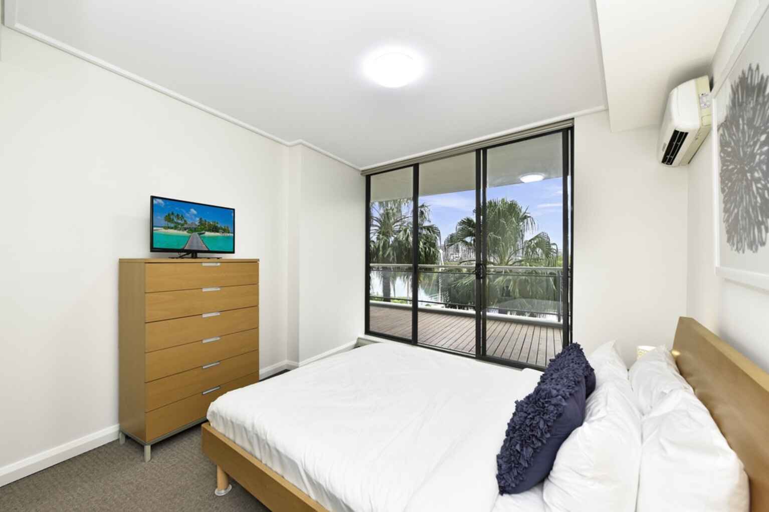 3/27 Bennelong Parkway Wentworth Point