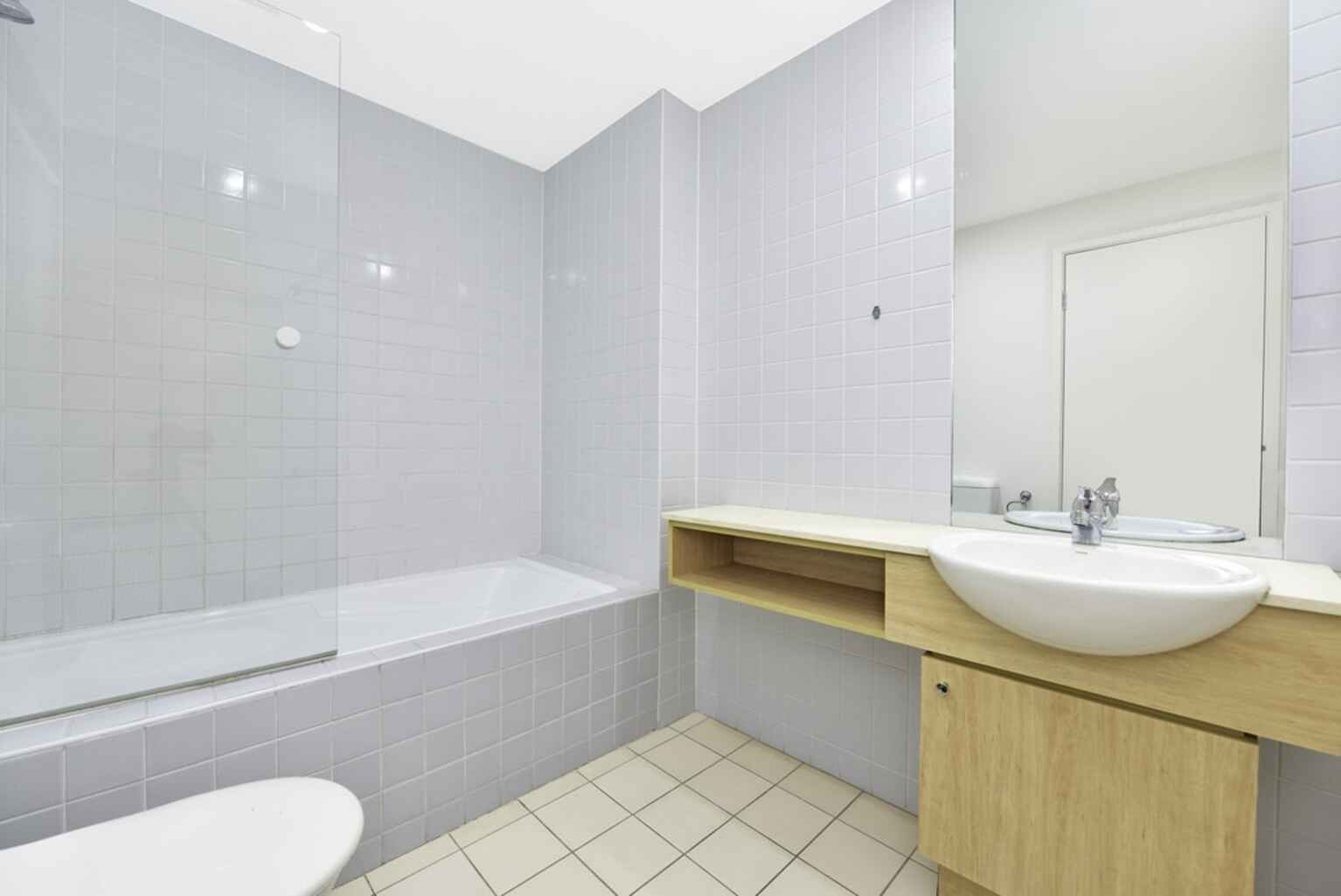 3/27 Bennelong Parkway Wentworth Point