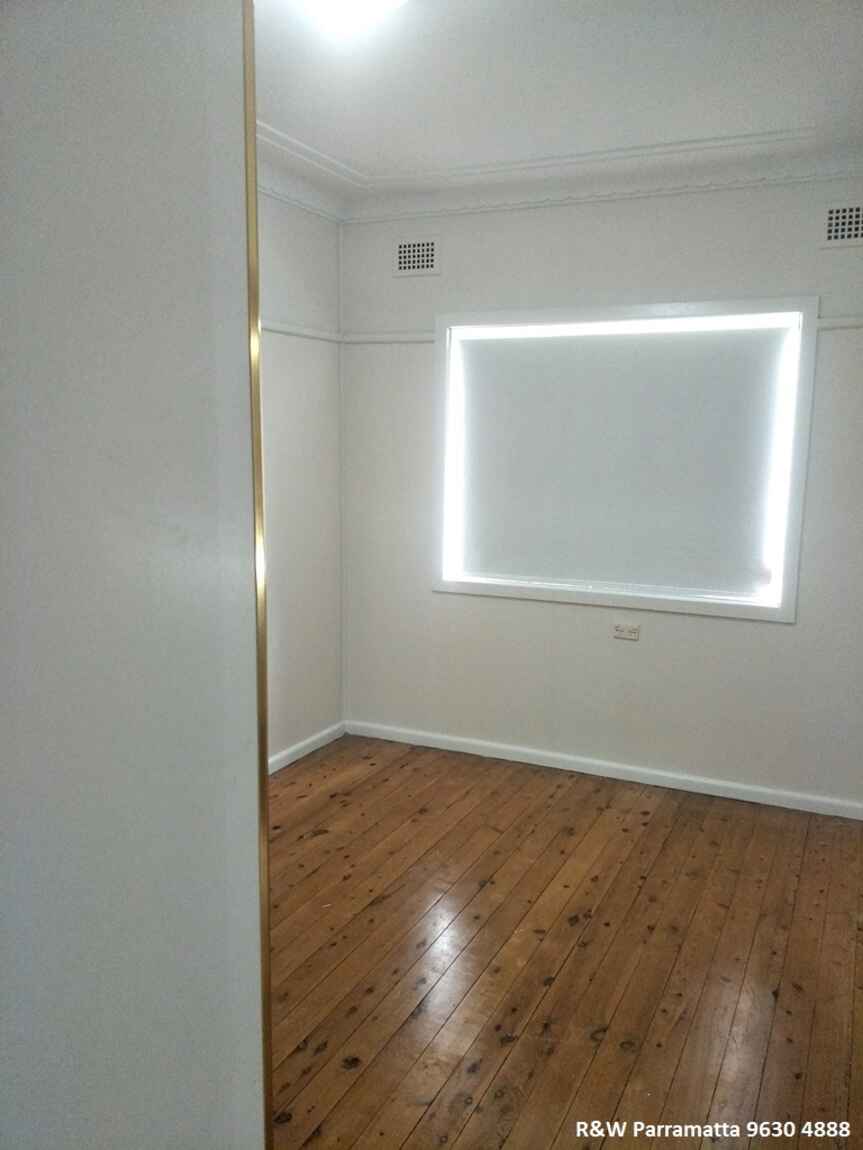 27 Derbyshire Avenue Toongabbie 27 Derbyshire Avenue Toongabbie