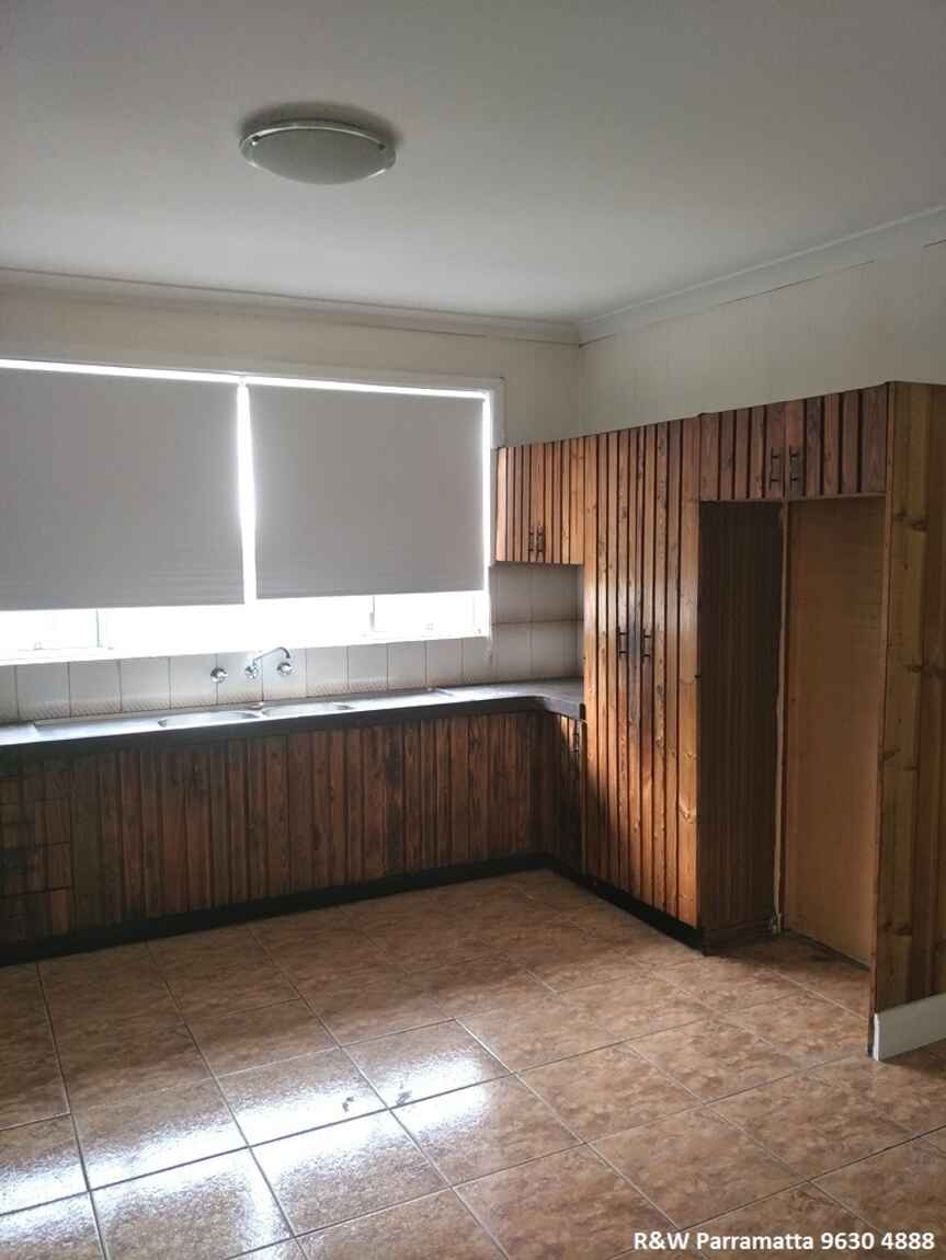 27 Derbyshire Avenue Toongabbie 27 Derbyshire Avenue Toongabbie