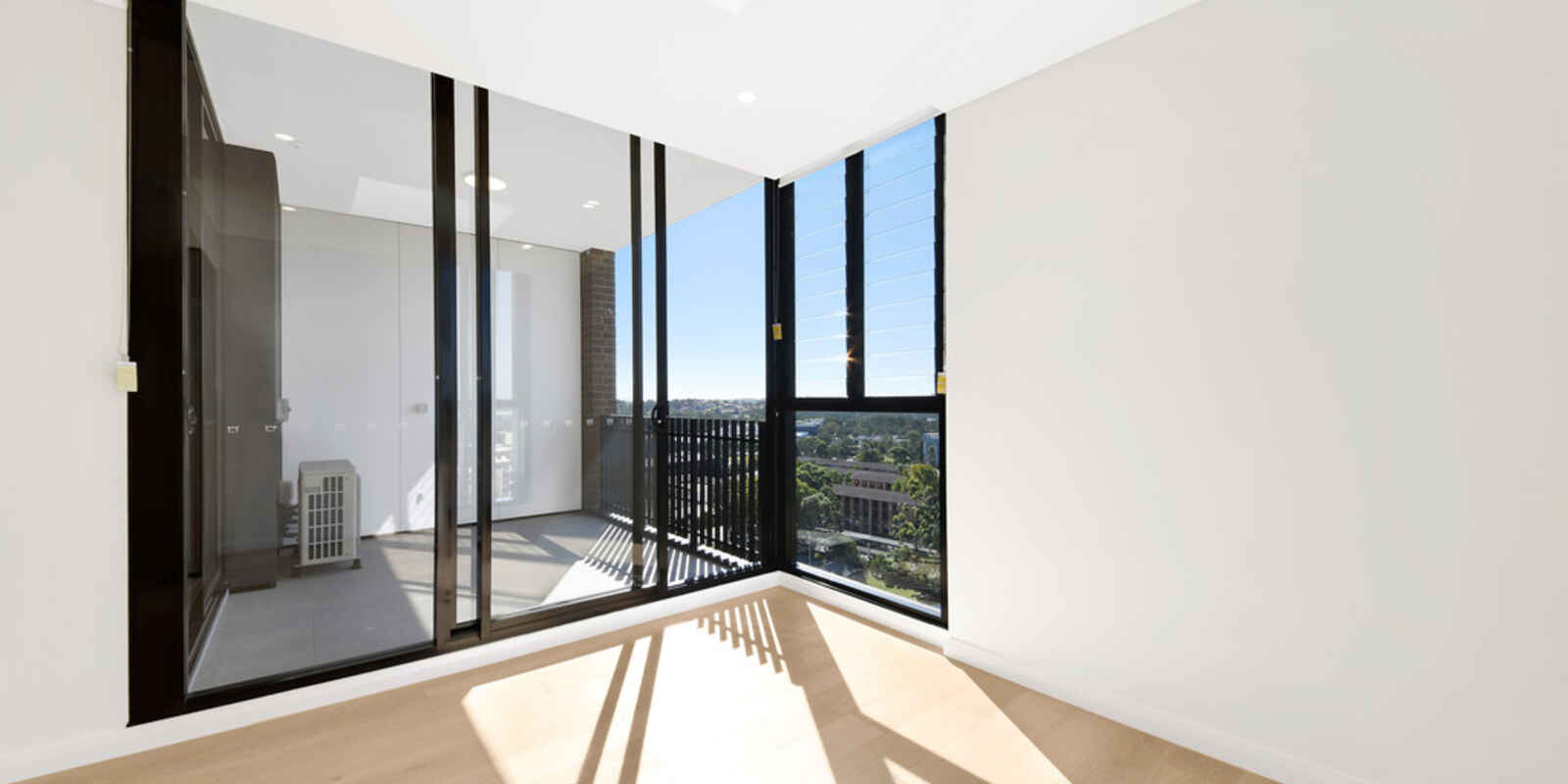 A1.804/158 Hawkesbury Road Westmead