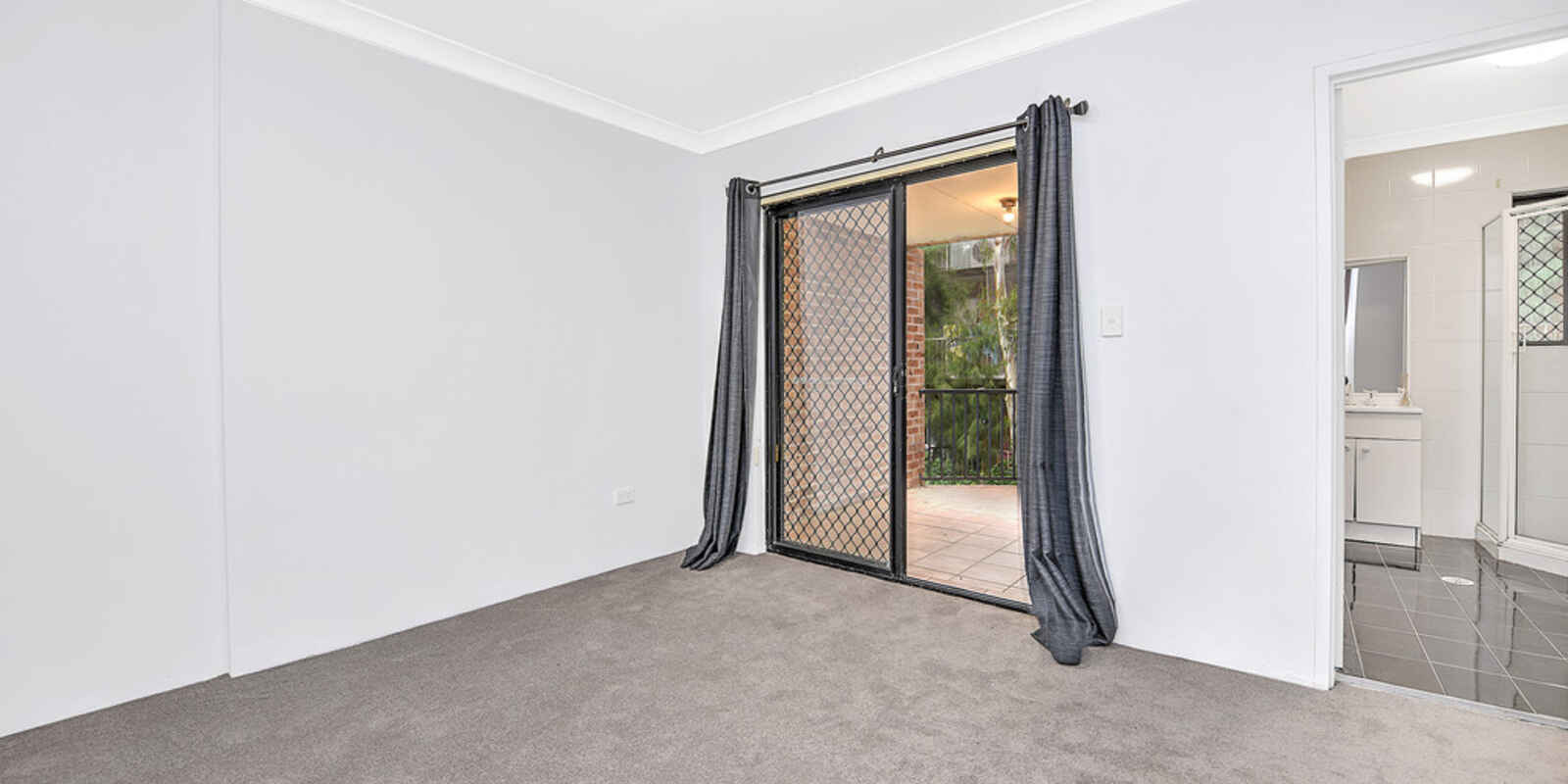 15/49 Calliope Street Guildford
