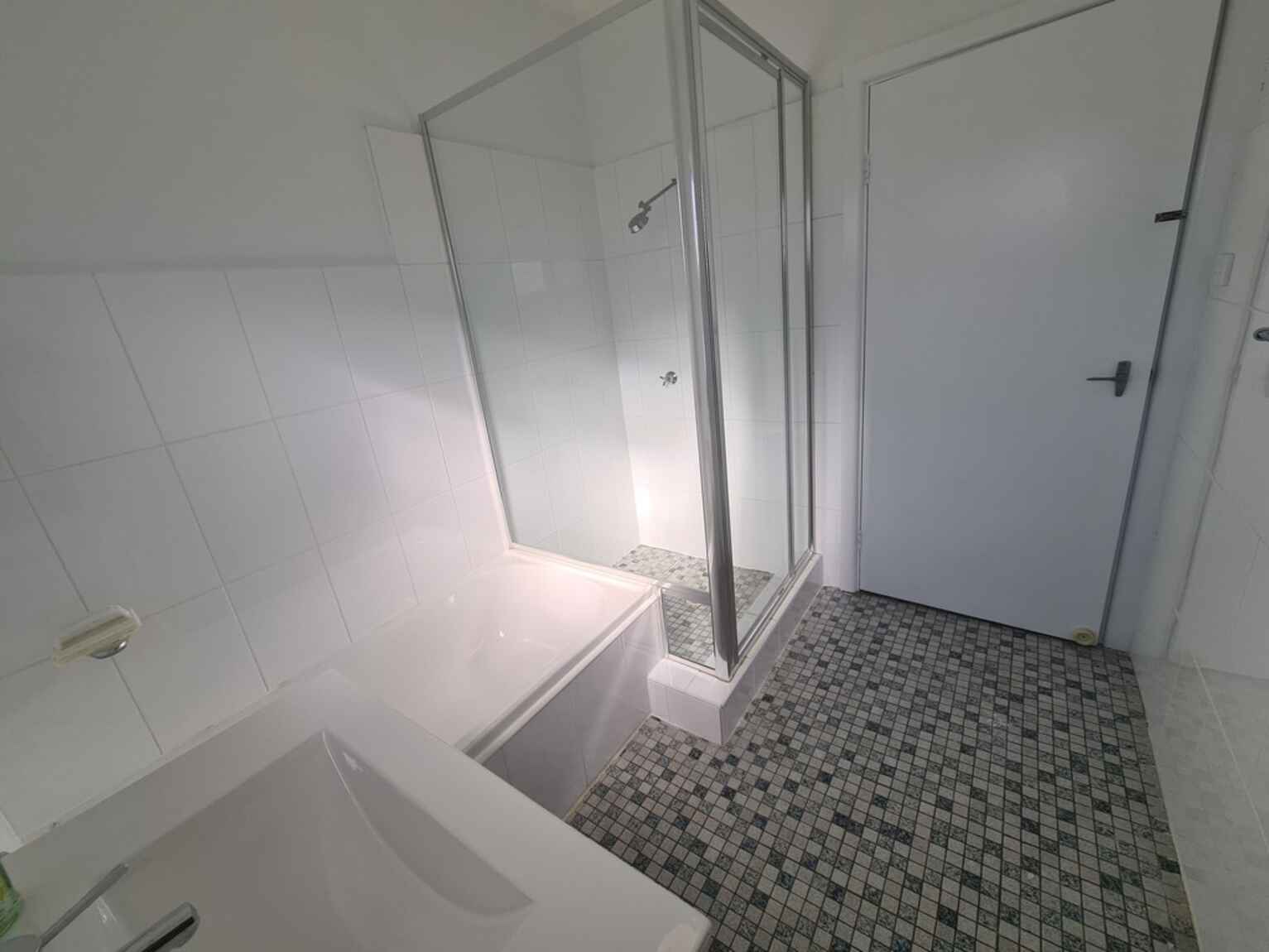 70 Robertson Street Guildford