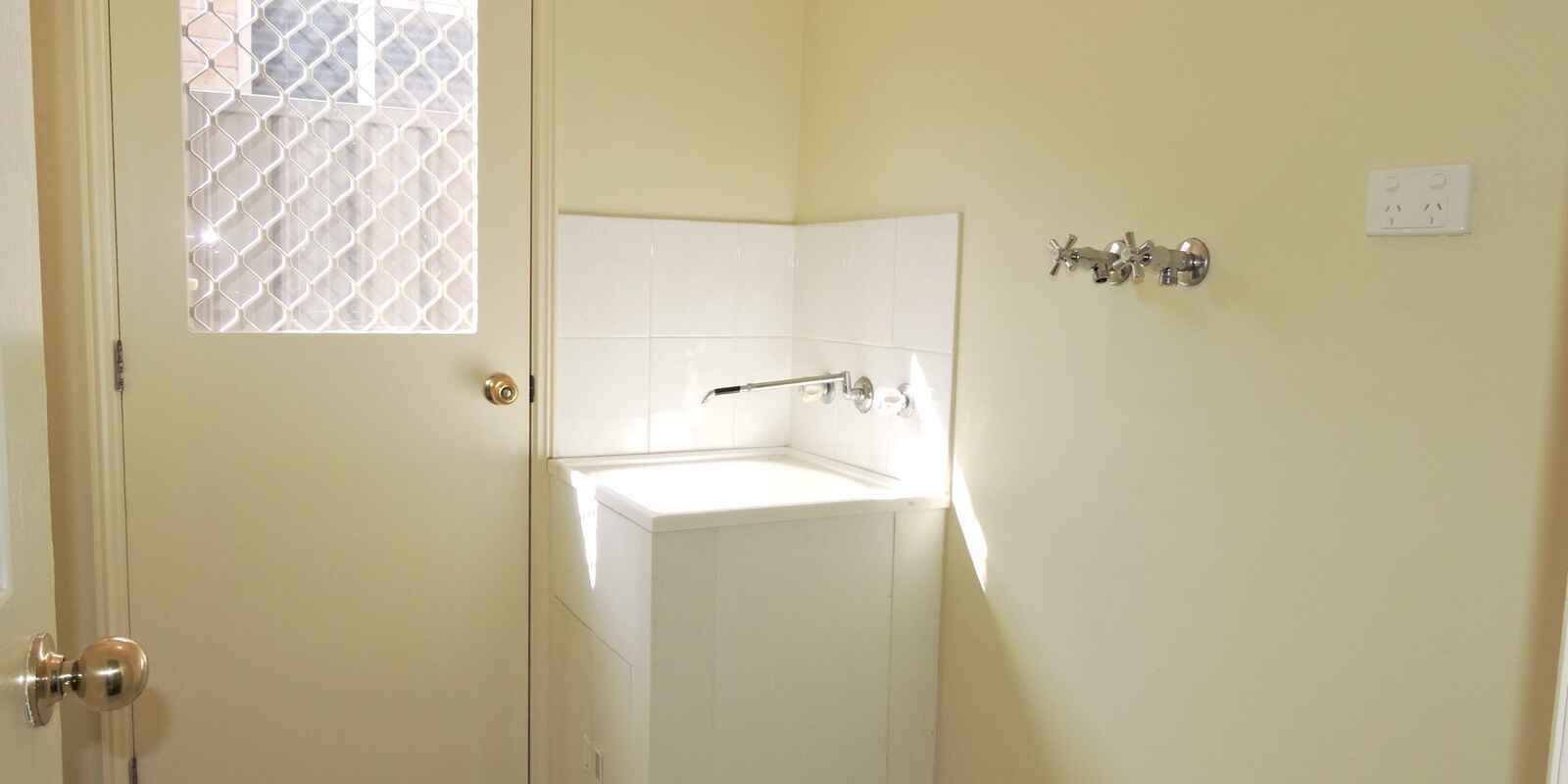 2/154 Donohue Street Kings Park