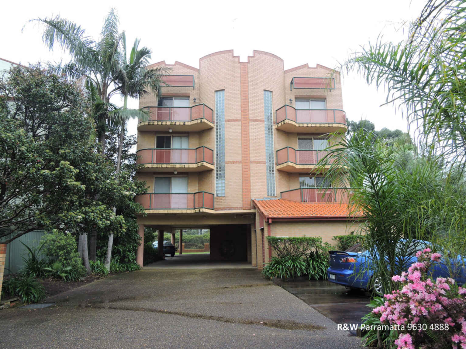 2/20 Noller Parade Parramatta