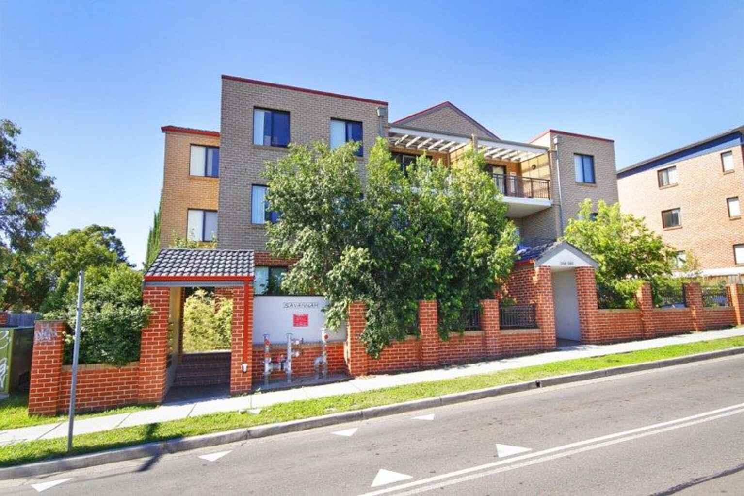 11/356 Railway Terrace Guildford