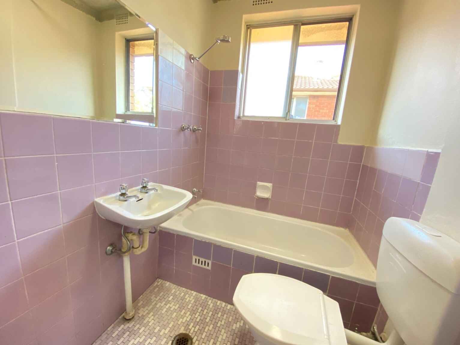 9/16 Wigram Street Harris Park