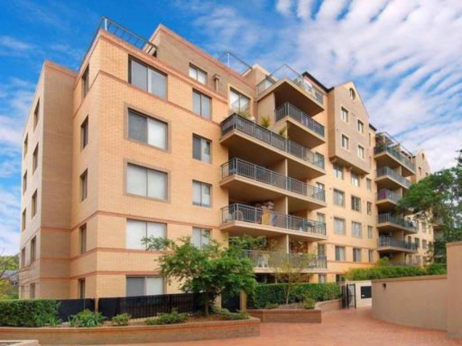 31/18 Sorrell Street Parramatta