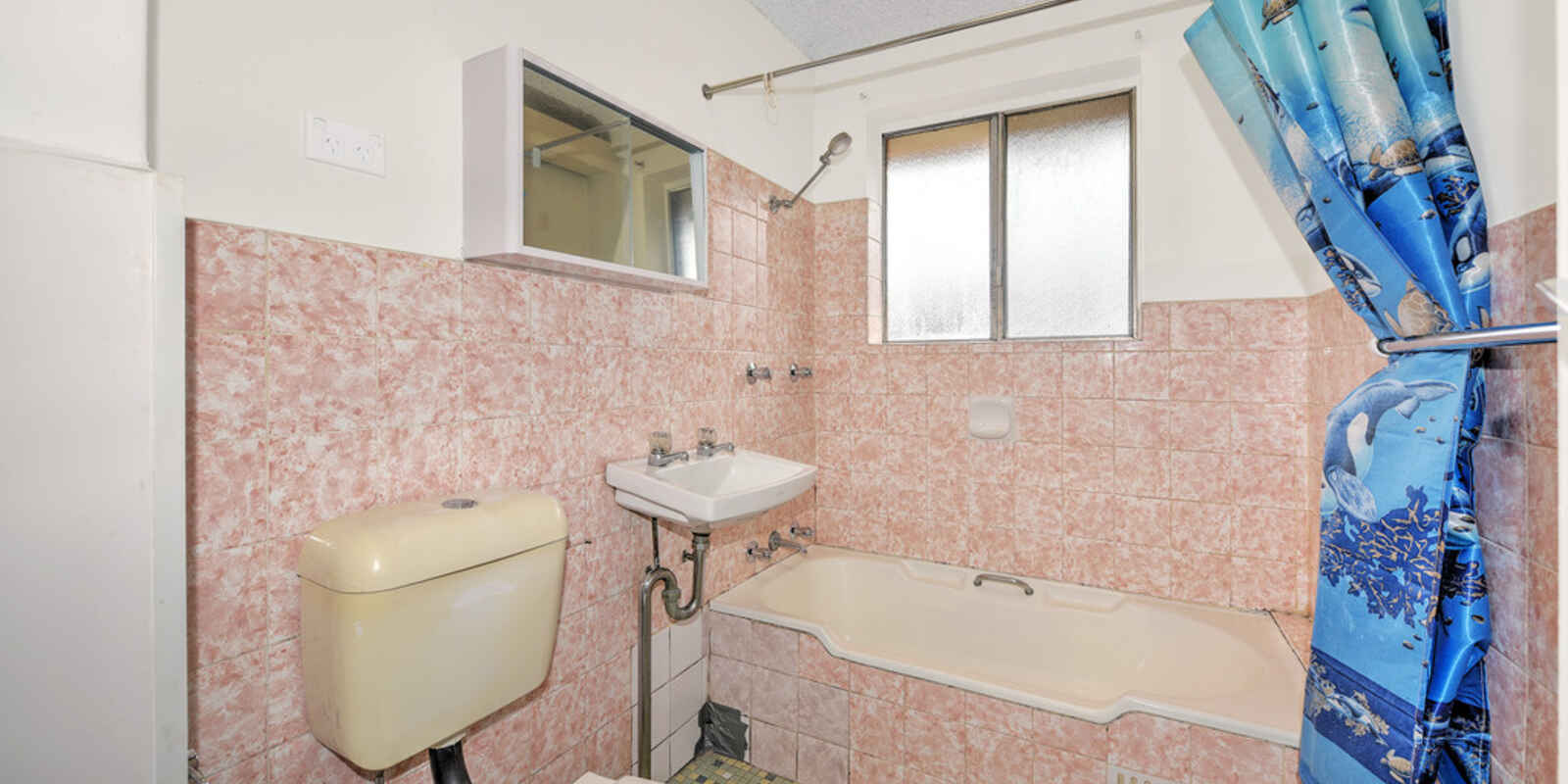 11/19-21 The Trongate Granville 11/19-21 The Trongate Granville