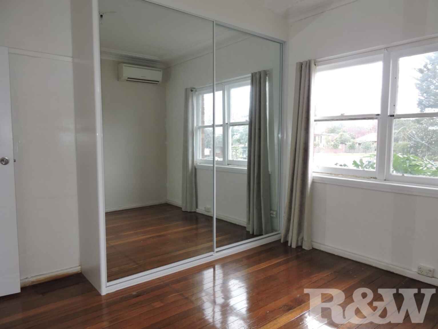 1/20 Bourke Street North Parramatta