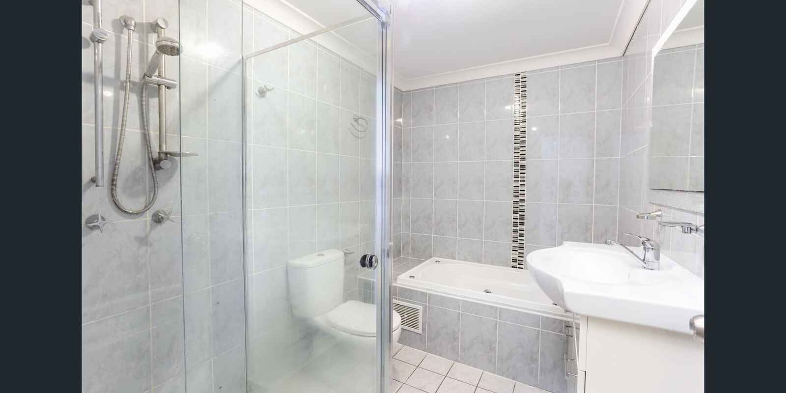 46 548-556 Woodville Road Guildford