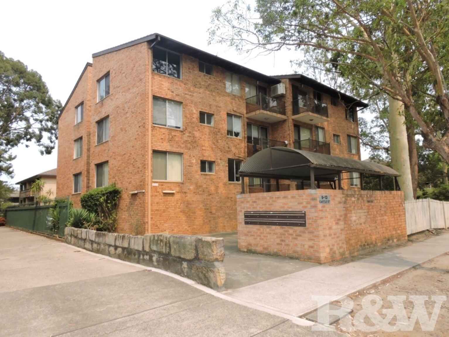 16/9-13 Castle Street North Parramatta