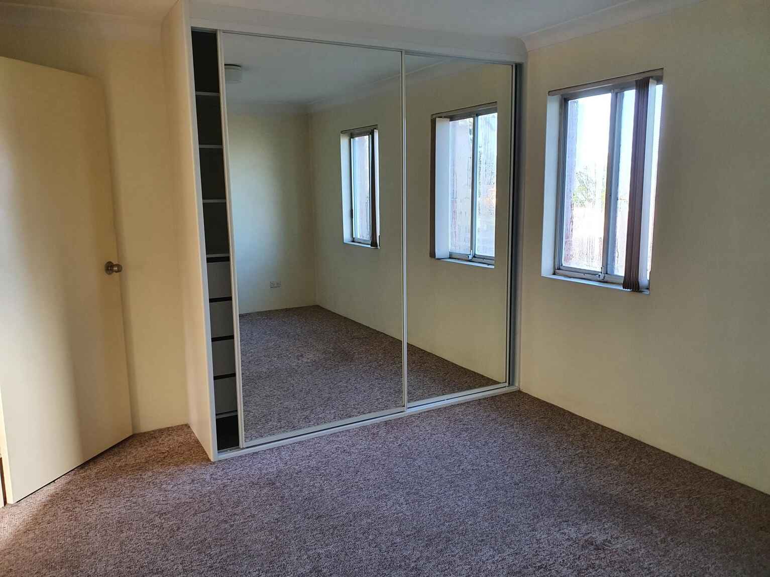 8/27-29 Windsor Rd Merrylands 8/27-29 Windsor Rd Merrylands