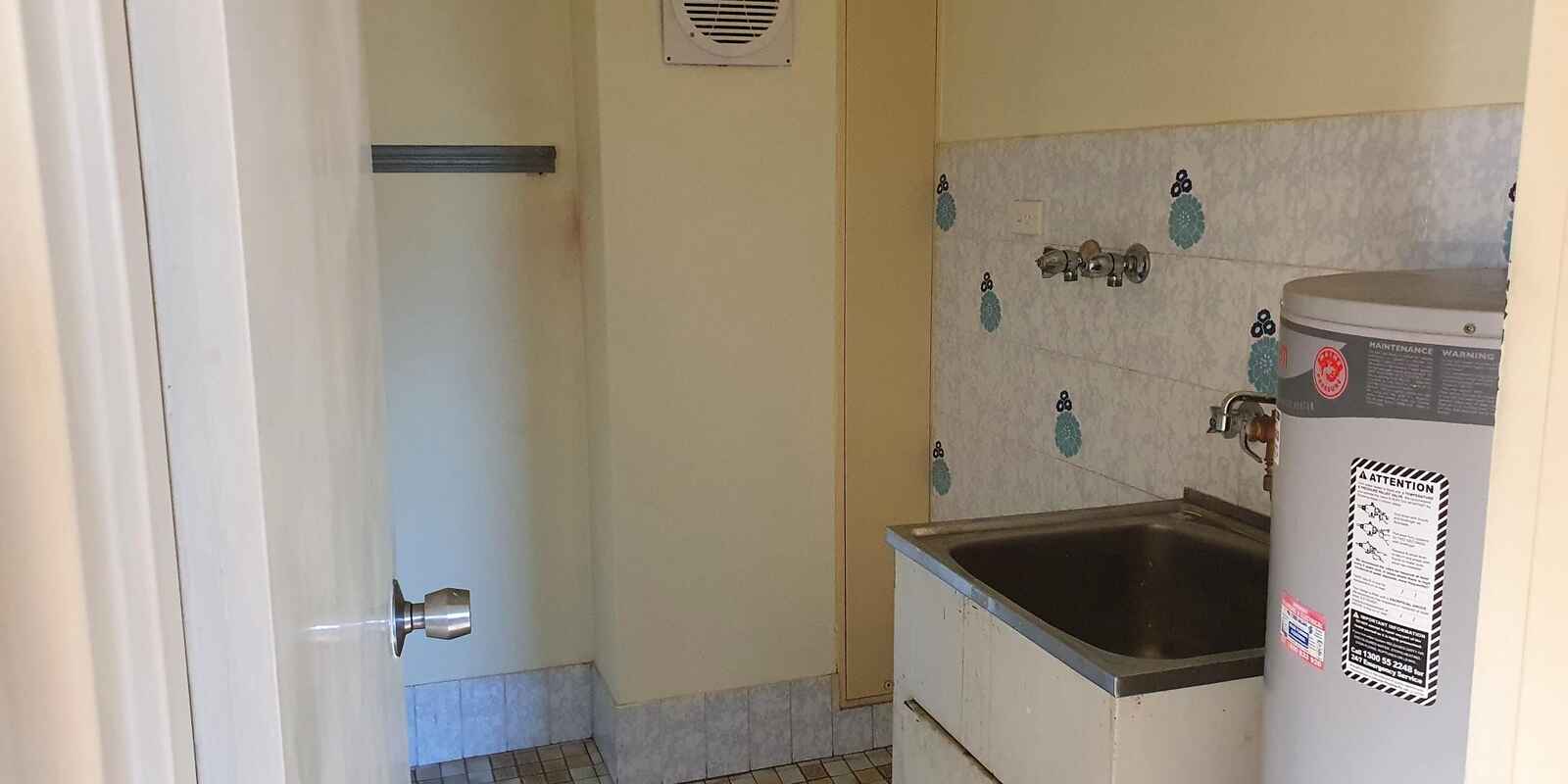 8/27-29 Windsor Rd Merrylands