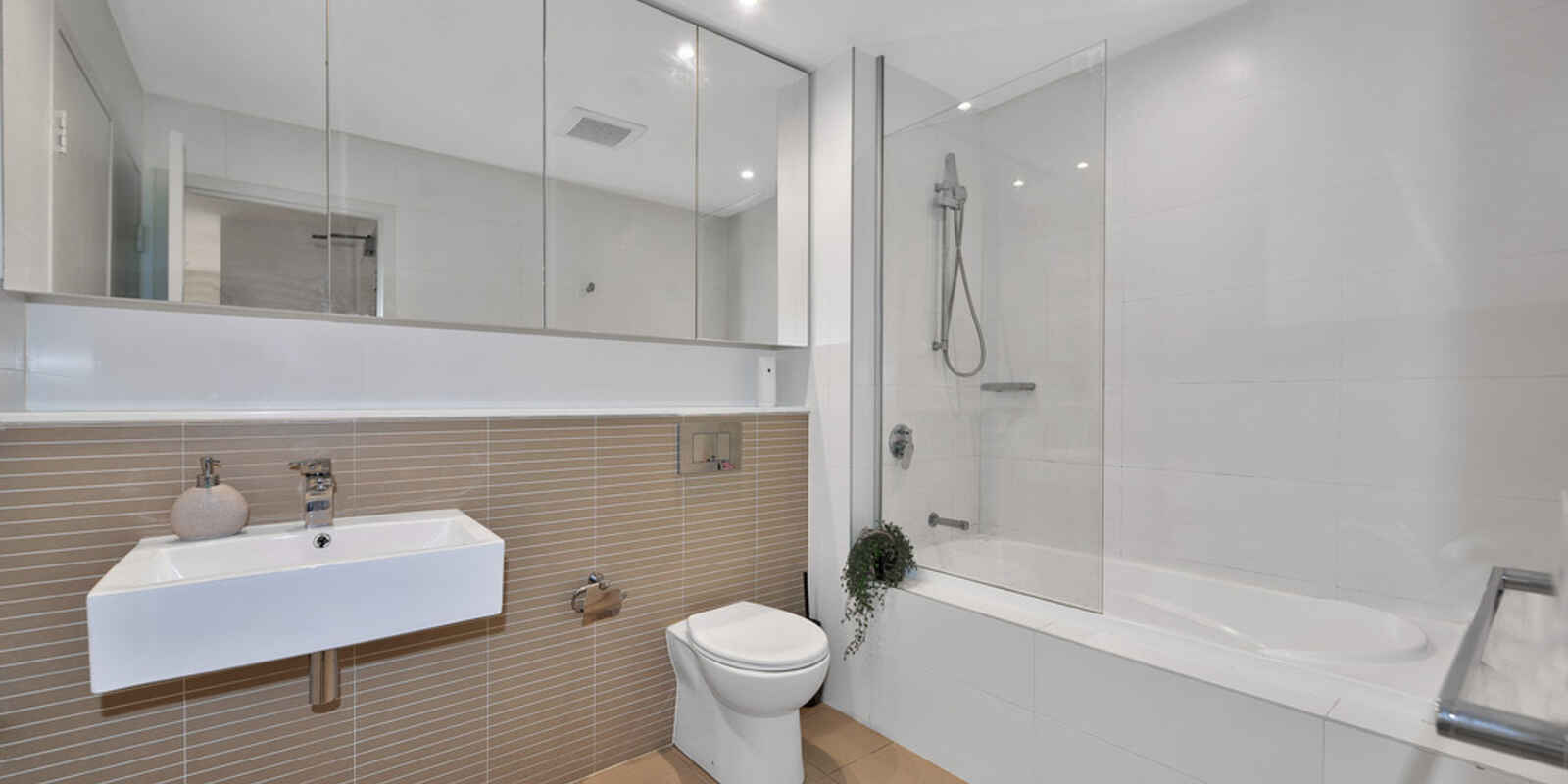 235/21 Marine Parade Wentworth Point
