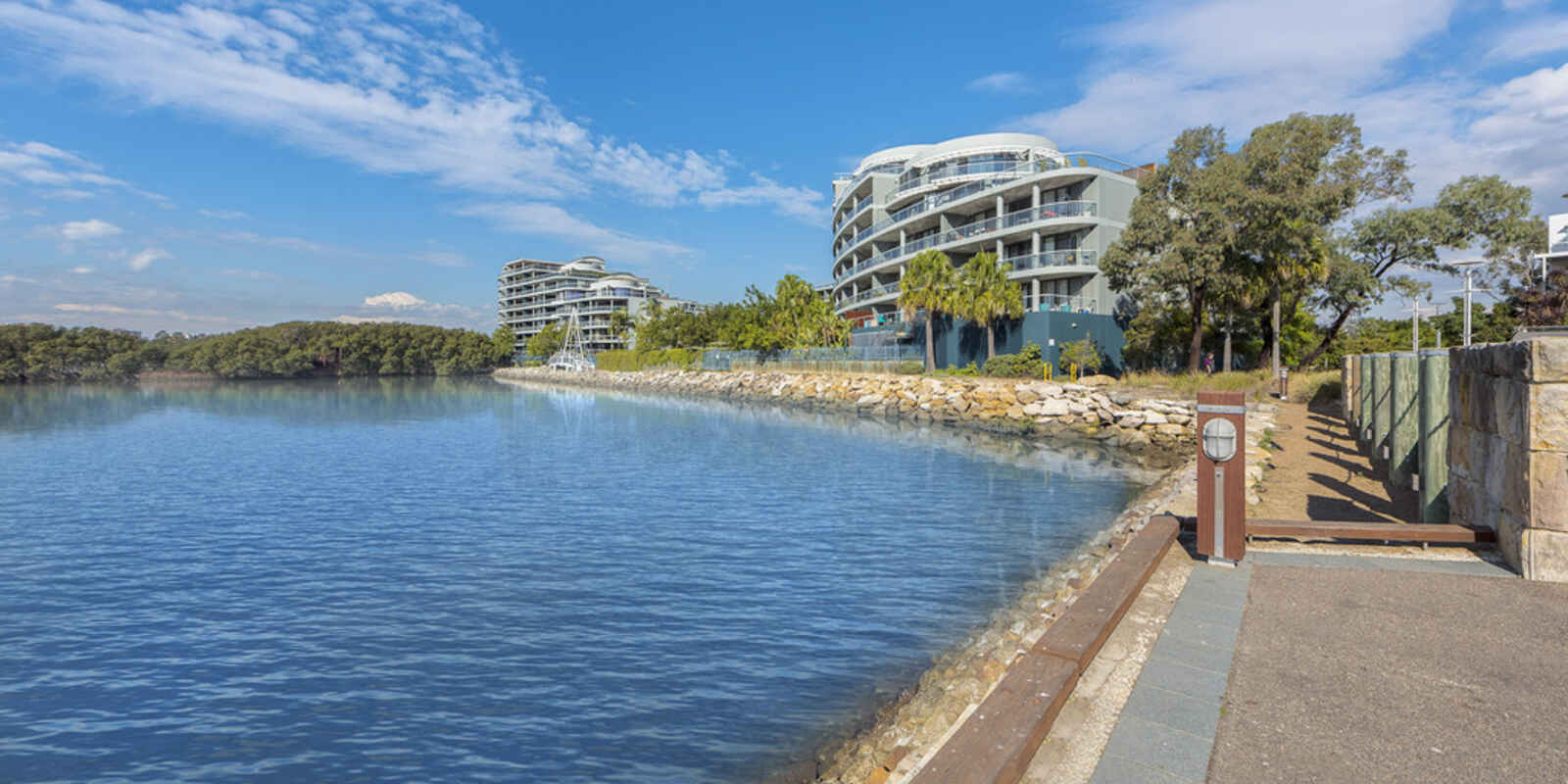 235/21 Marine Parade Wentworth Point