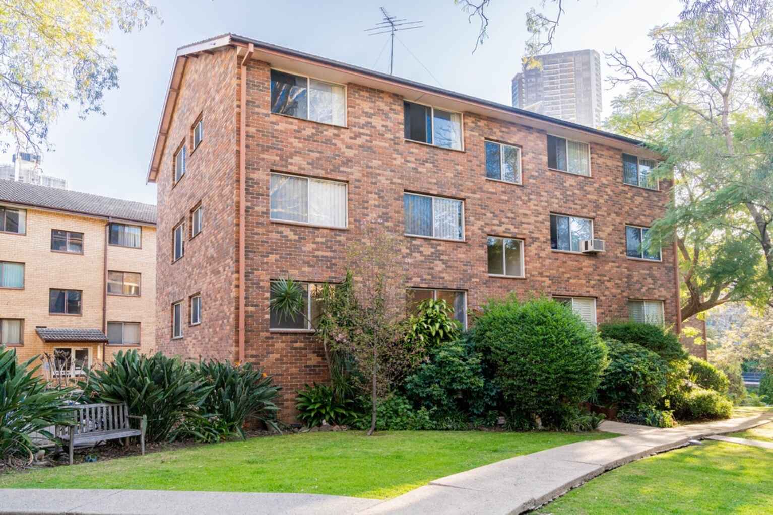 28/7-11 Elizabeth Street Parramatta