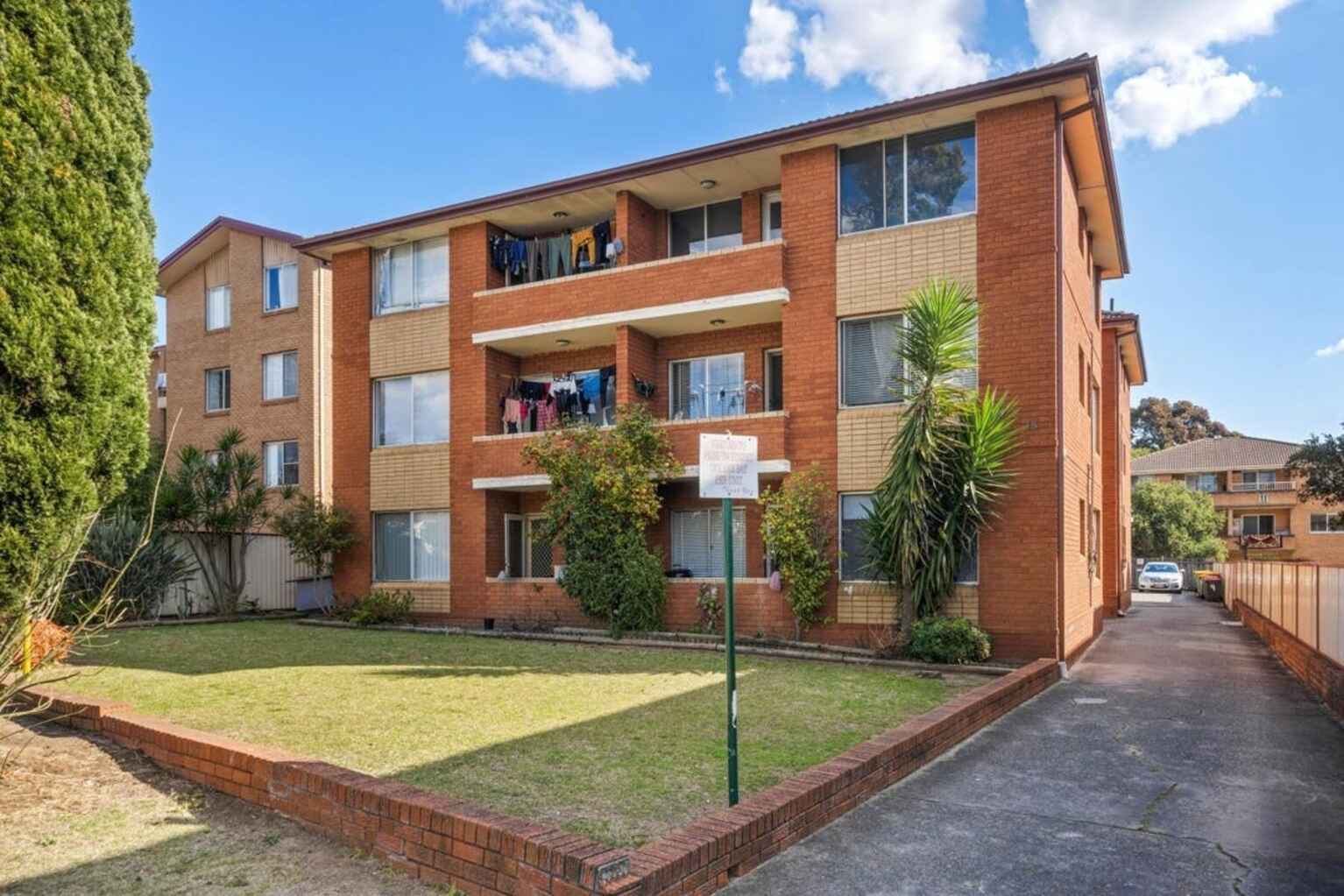 9/15 Station Street West Harris Park 9/15 Station Street West Harris Park