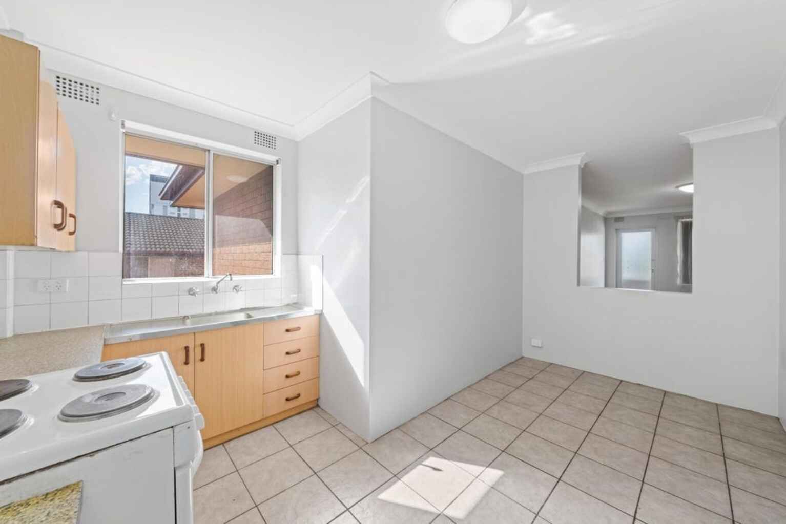 9/15 Station Street West Harris Park 9/15 Station Street West Harris Park