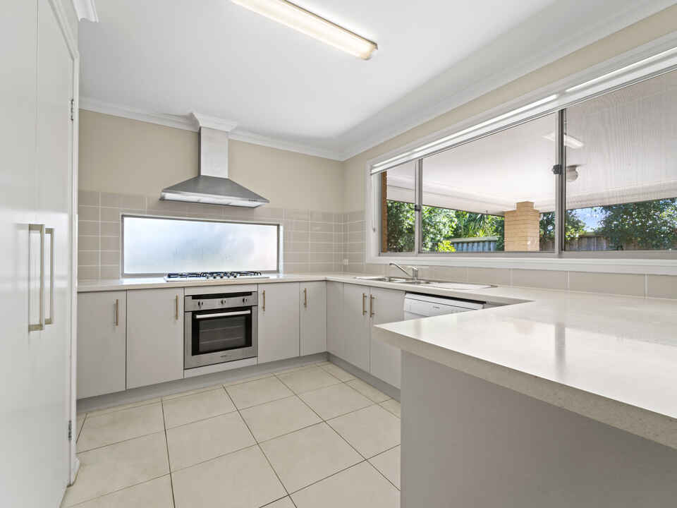 21 Lakeview Drive Cranebrook