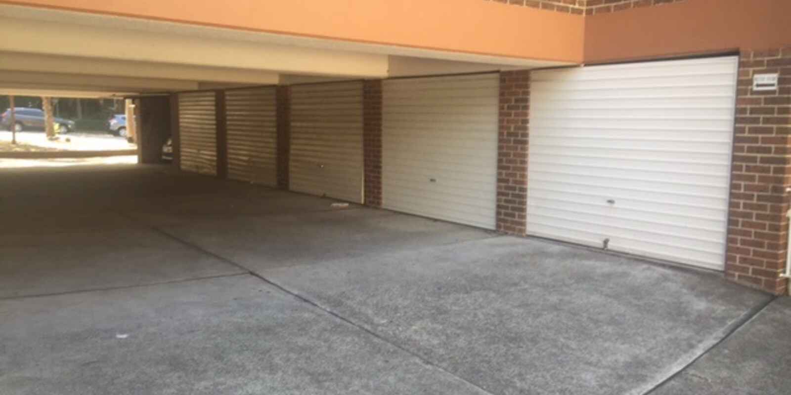 8`/8-10 Queens Road Westmead