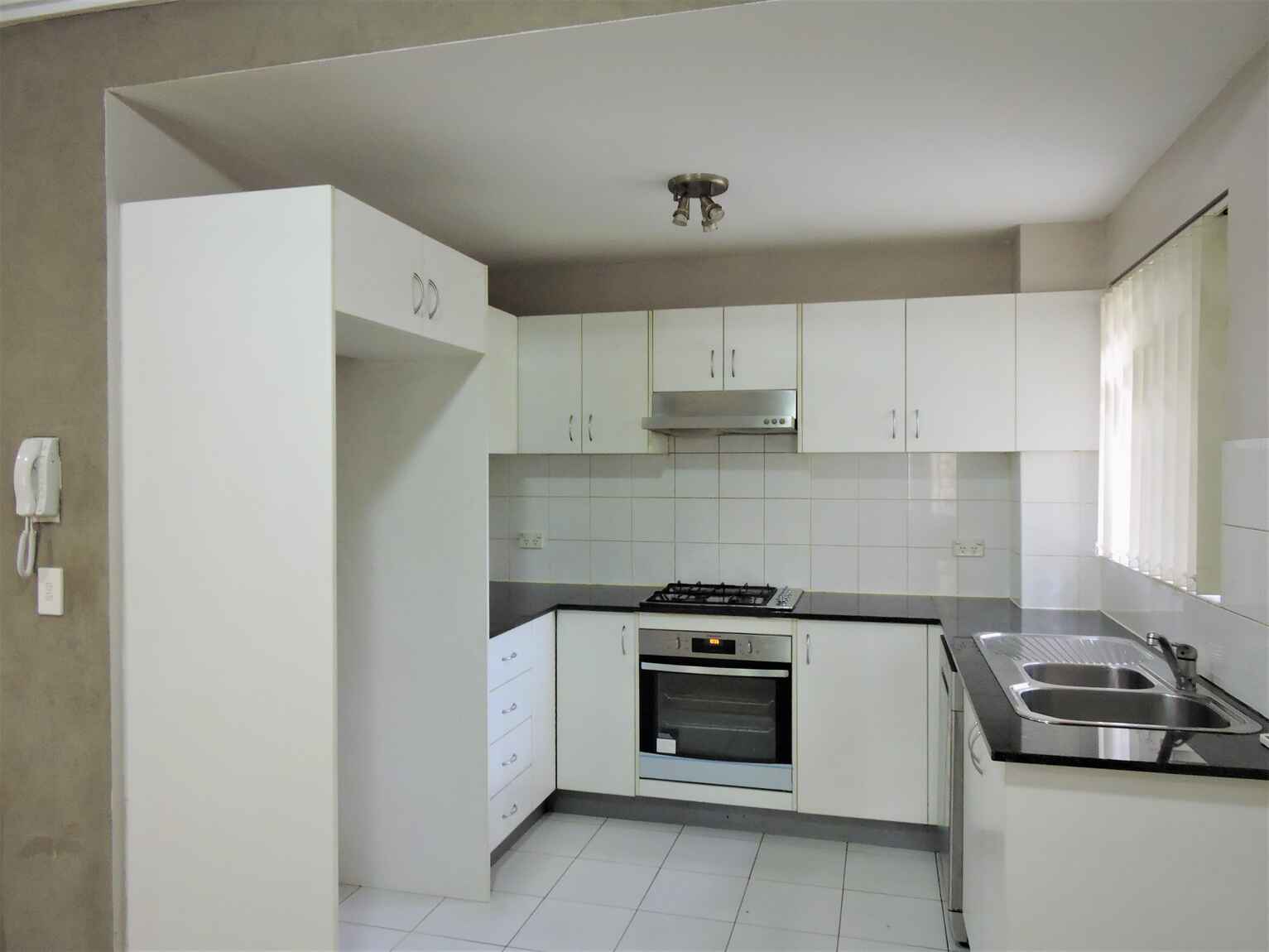 2/16 Pennant Hills Road North Parramatta