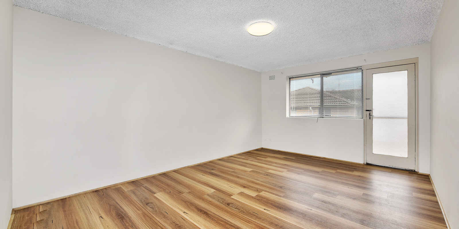 11/19-21 The Trongate Granville