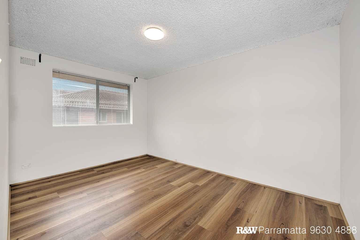 11/19-21 The Trongate Granville 11/19-21 The Trongate Granville