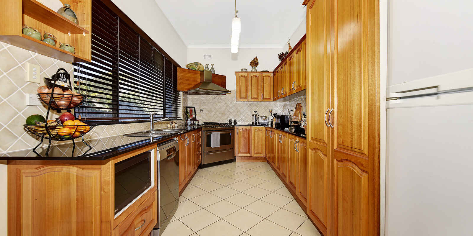 21 Hammond Avenue Croydon