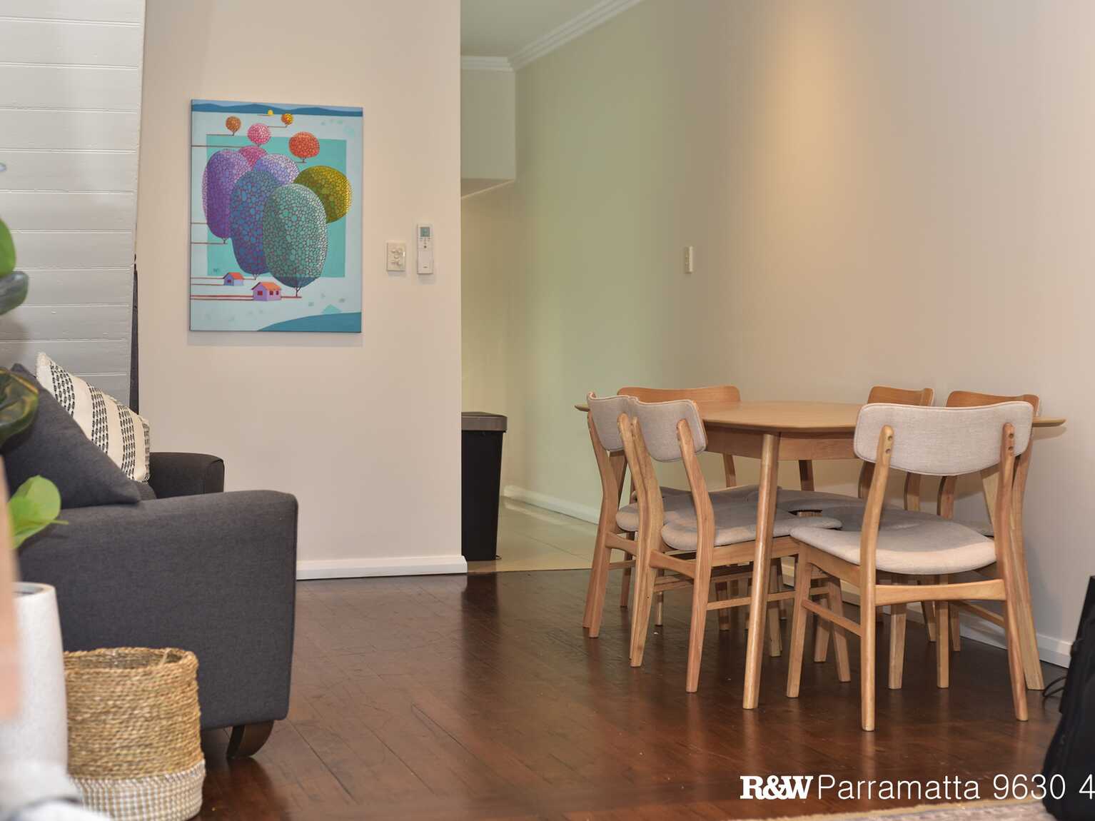 House For Sale 98 The Trongate Granville