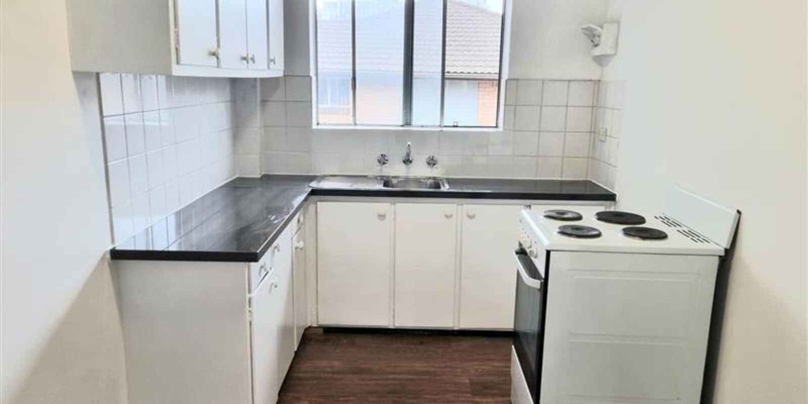 10/19-21 The Trongate Granville 10/19-21 The Trongate Granville