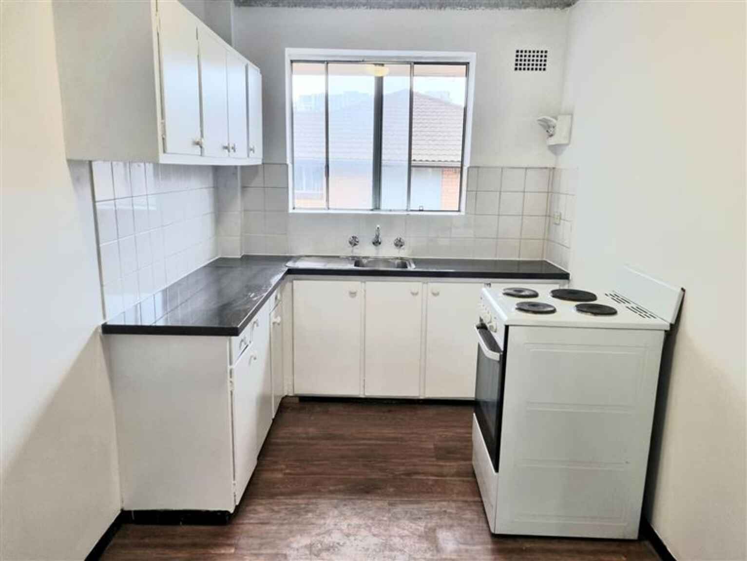 10/19-21 The Trongate Granville 10/19-21 The Trongate Granville