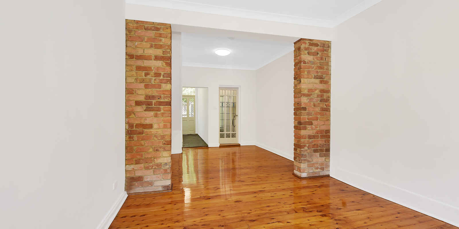 16 Munni Street Newtown