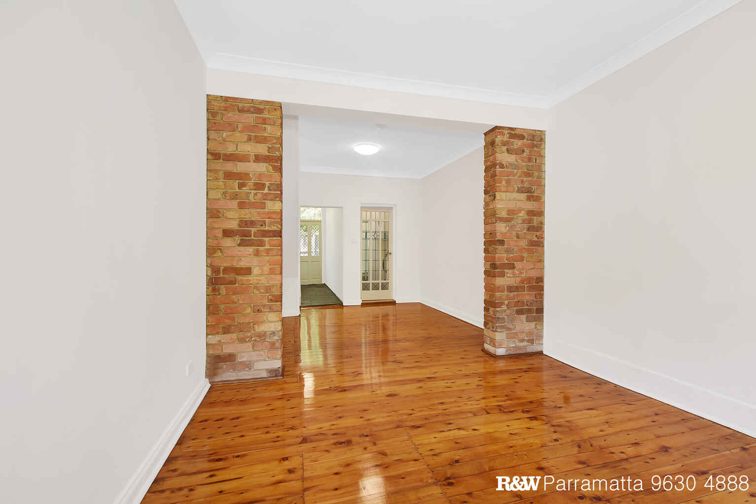 16 Munni Street Newtown