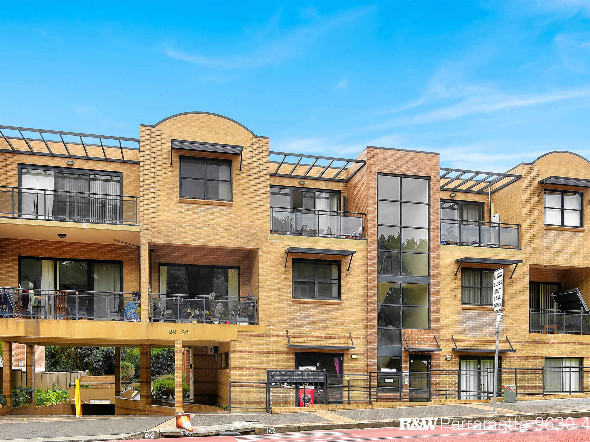 17/22-24 Pitt Street Parramatta