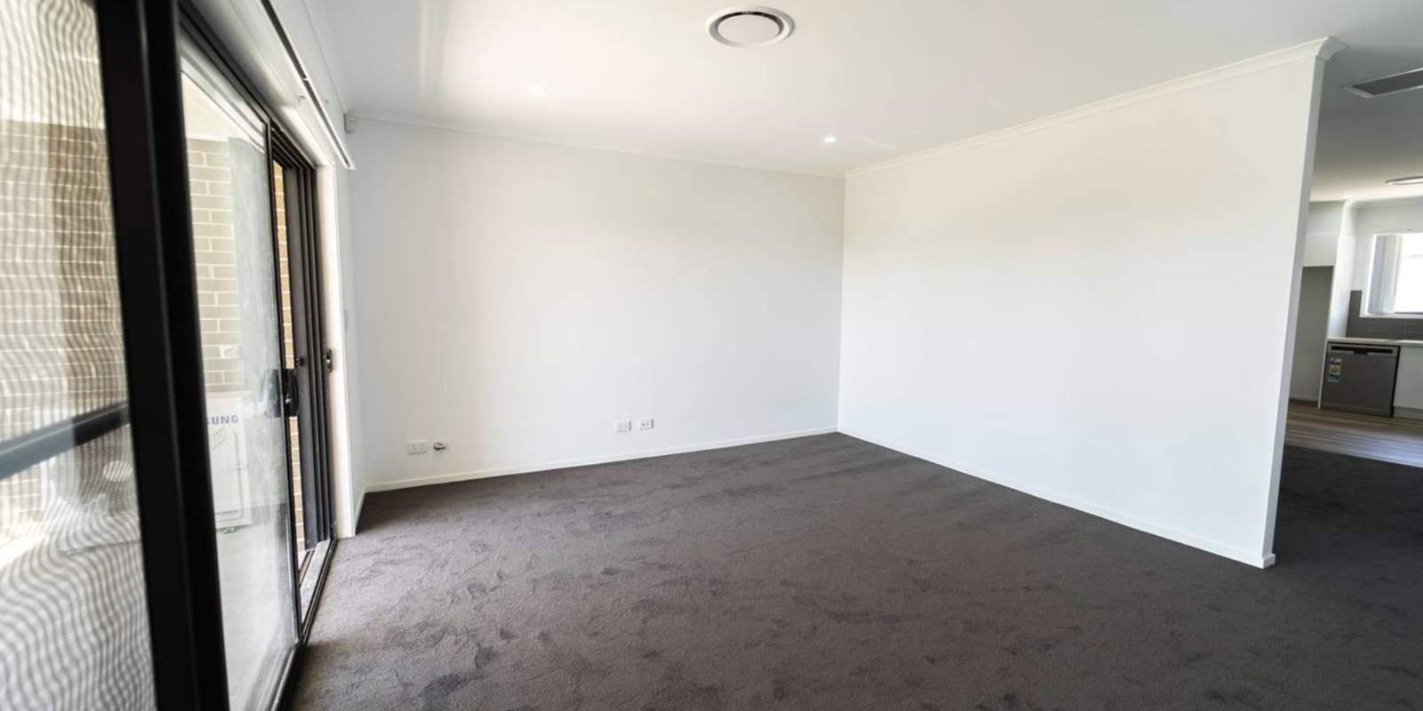 4/14 Dhaka Circuit Schofields