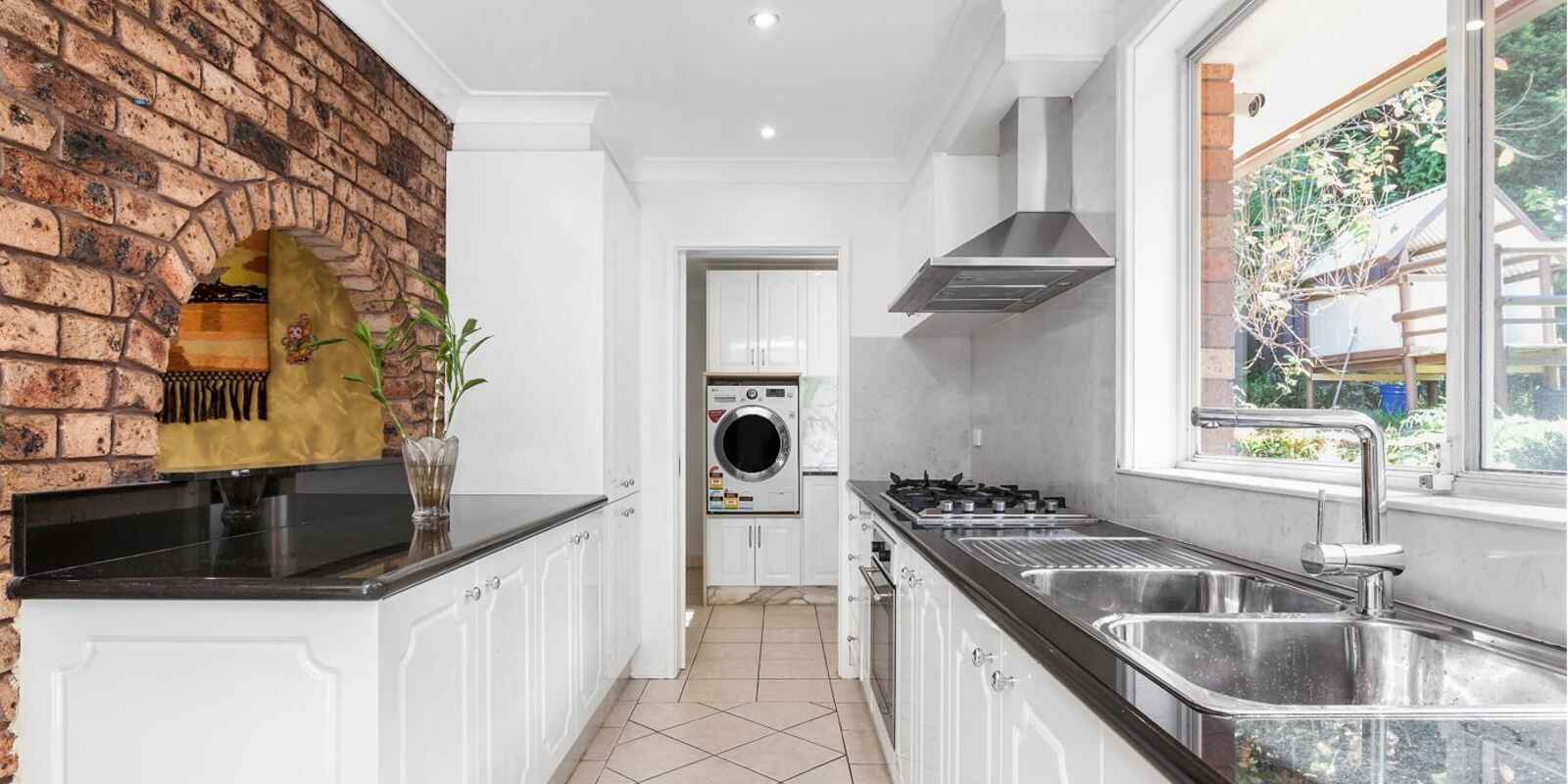 9 Kira Avenue Northmead 9 Kira Avenue Northmead