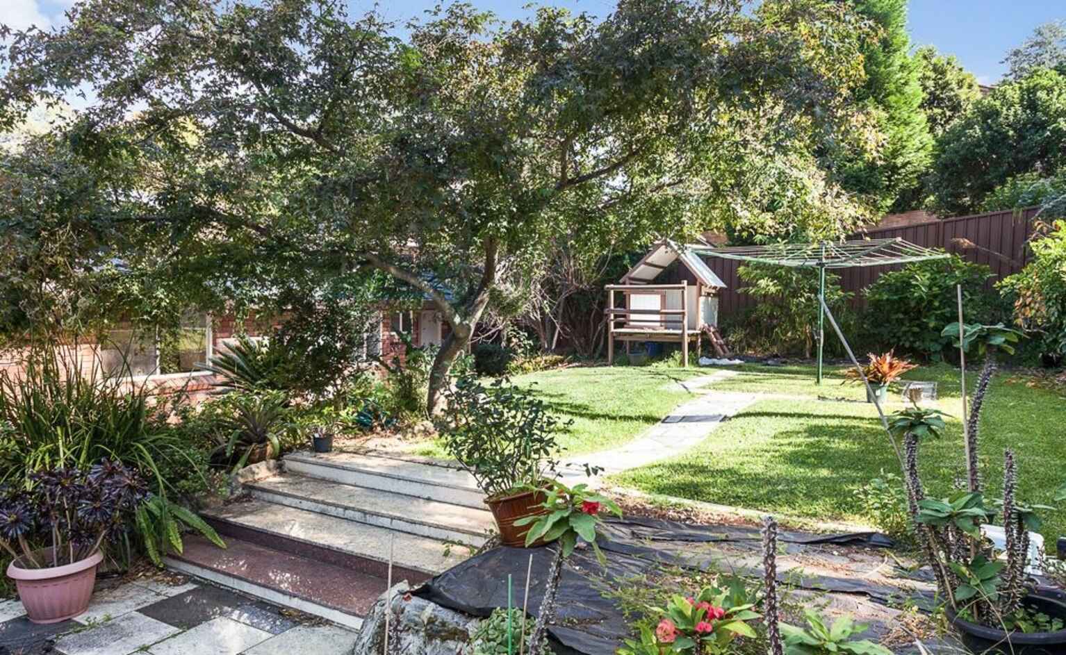 9 Kira Avenue Northmead