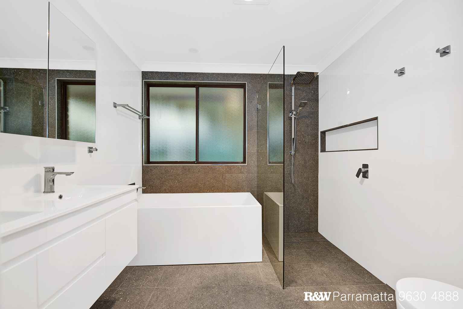 24 Nathaniel Parade Kings Langley 24 Nathaniel Parade Kings Langley