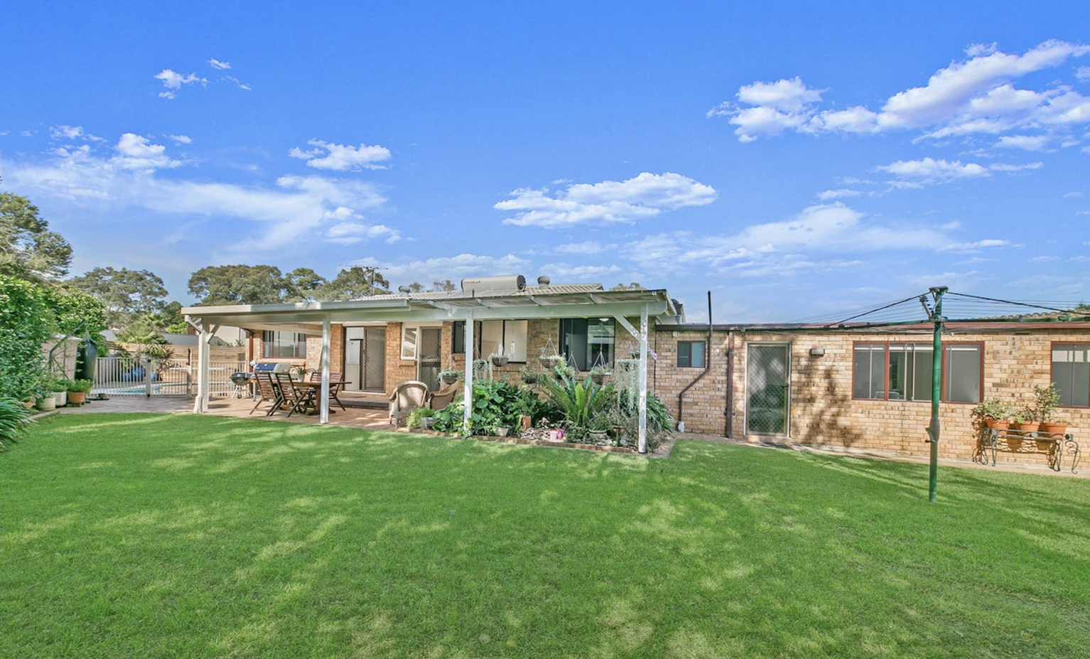 24 Nathaniel Parade Kings Langley 24 Nathaniel Parade Kings Langley