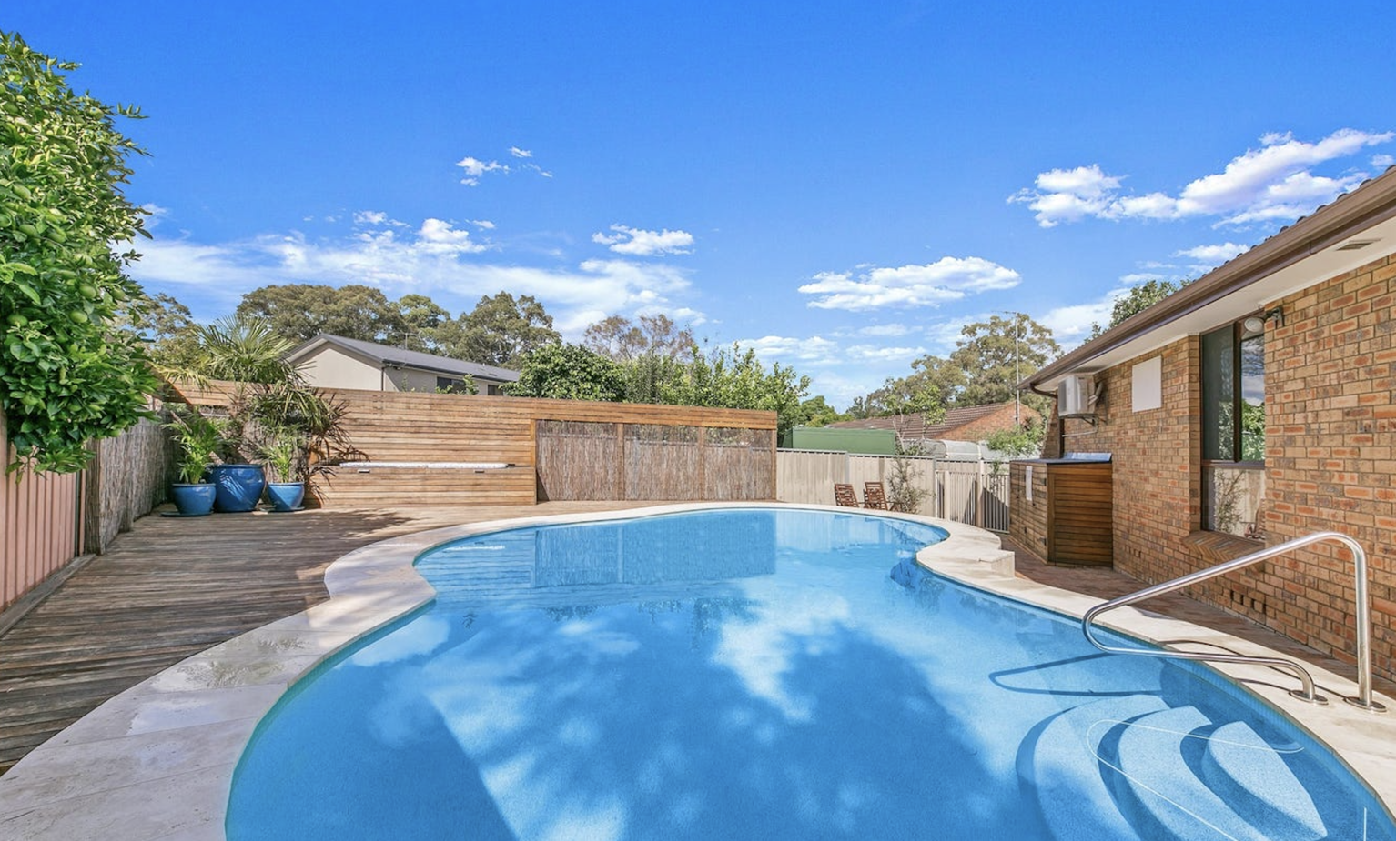 24 Nathaniel Parade Kings Langley 24 Nathaniel Parade Kings Langley