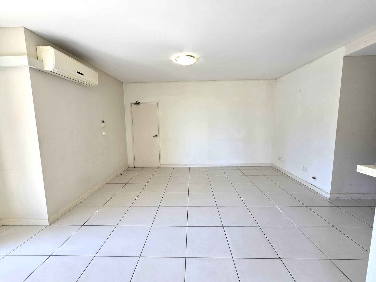 28/5-11 Howard Avenue Northmead